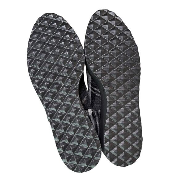 Eric Michael Gray Tartan Plaid Ankle Boots Patent Leather Cap Toe Side Zip, 6.5 - Picture 8 of 9